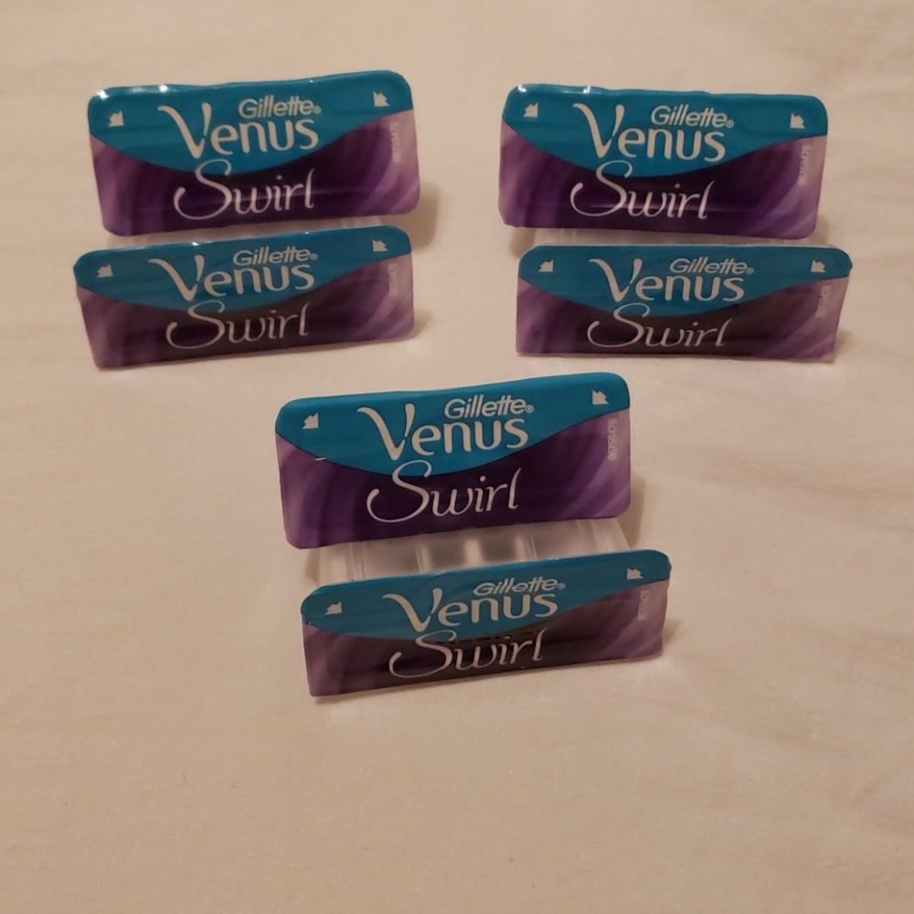 ** SOLD* Gillette Venus Swirl